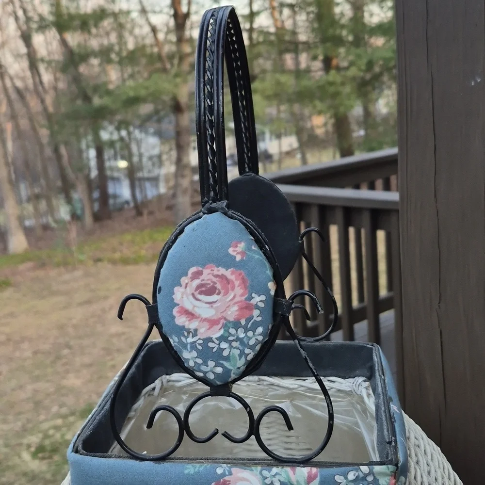 Vintage WhiteWicker Nesting Floral Quilt Metal Handle Basket